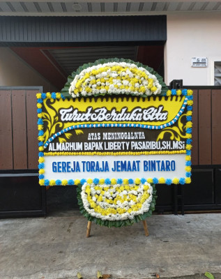 Papan Bunga Duka di Johan Pahwalan